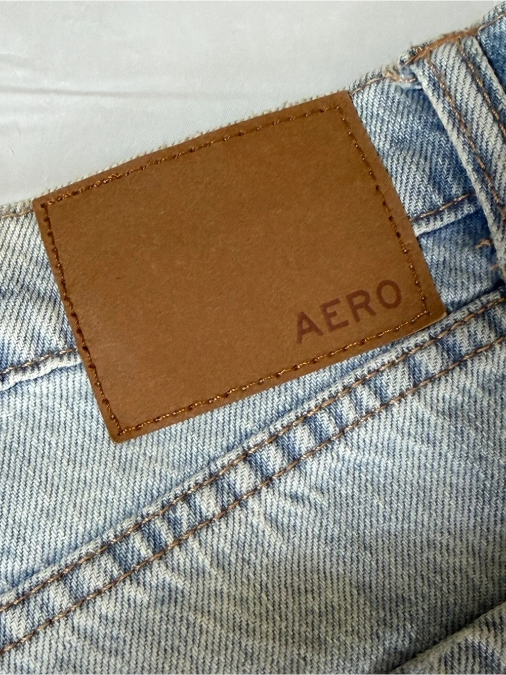 Aeropostale Light Wash‎ Distressed Boyfriend Jeans